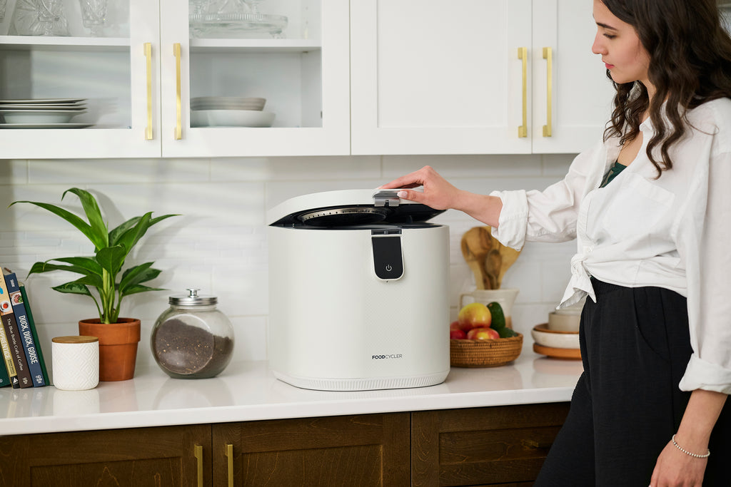 FoodCycler Eco 5, aparat reciclare resturi alimentare, fara miros, capacitate 5L, ciclu 4–9 ore, Gri